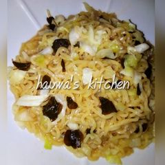 A picture of Noodles.