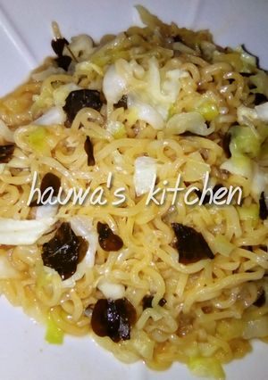 A picture of Noodles.