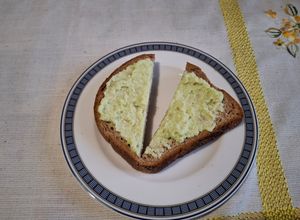 Foto di Bruschette con pesto di cetrioli