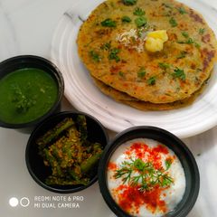 A picture of Raw Mango Paratha.