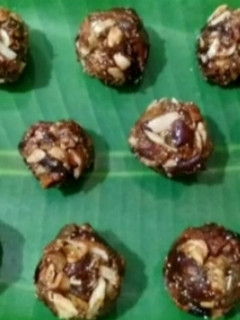 டிரை ஃப்ரூட்ஸ் லட்டு செய்முறை முக்கிய புகைப்படம்