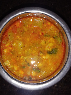 A picture of Lauki aur Chane ki dal ki sabji.
