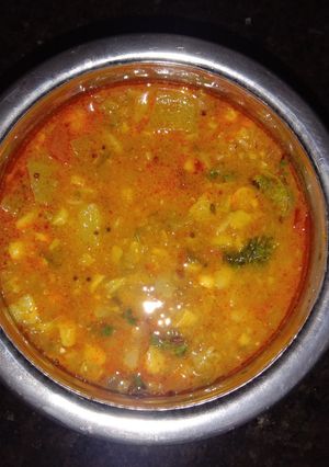 A picture of Lauki aur Chane ki dal ki sabji.