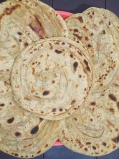 A picture of Kasuri Methi Lachha Paratha.