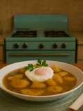 Guiso de patatas de ajo pollo