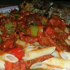 A picture of Stuffed meat & bell pepper pasta.