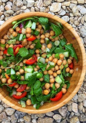 A picture of Chickpea Salad.
