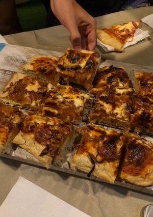 Una foto de Pizza para 10 personas