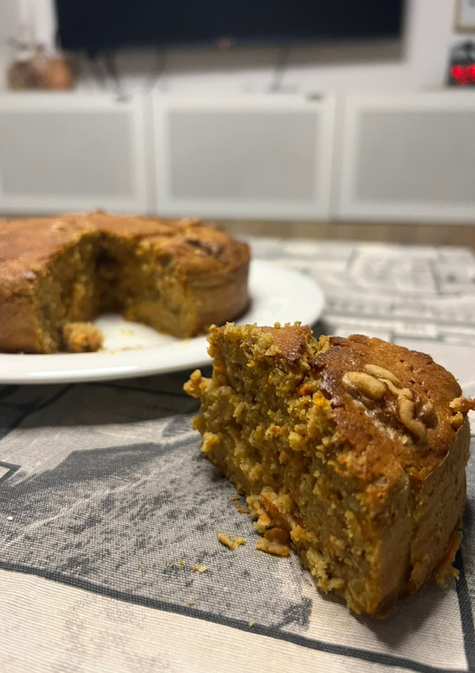 Una foto de Tarta de zanahoria jugosa y saludable