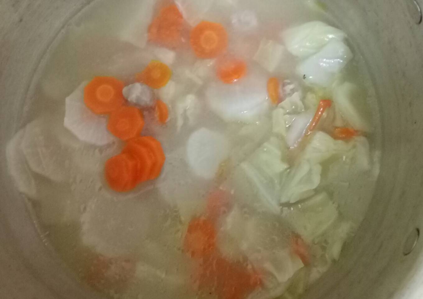 Sayur sop kaldu ayam