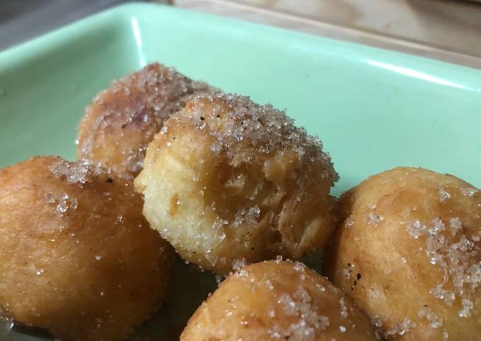 Fast and Easy Donut Holes