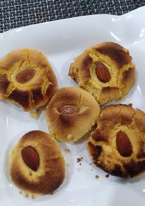 लखनऊ की बेसनी नंखटाई रेसिपी मुख्य फोटो
