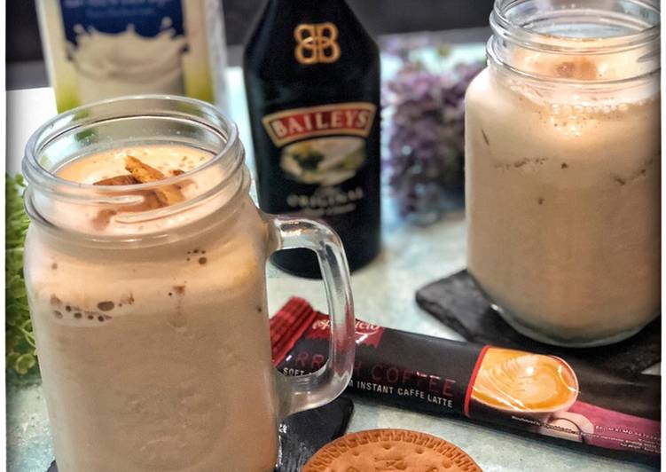 Regal Baileys Coffee ala Tiger Kitchen