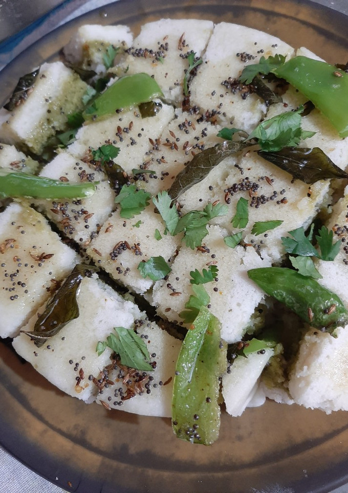 इंस्टेंट सैंडविच ढोकला (instant sandwich dhokla recipe in Hindi) रेसिपी मुख्य फोटो