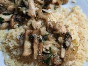 Una foto de supremas al champignon