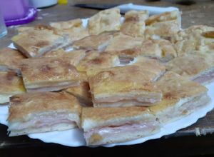 Una foto de Torta de jamón y queso de masa licuada