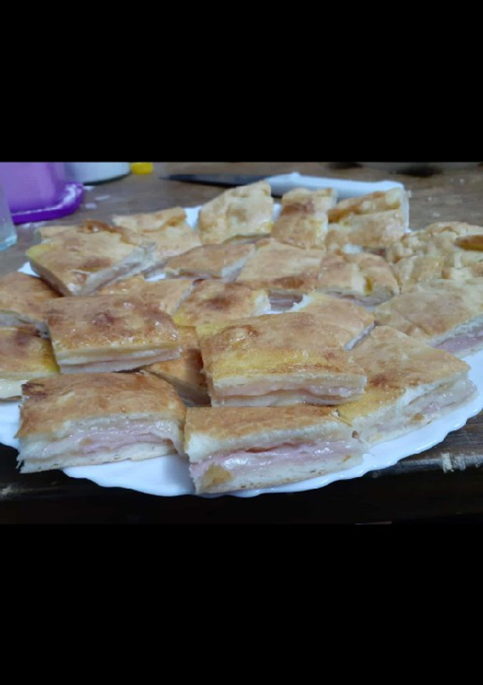 Una foto de Torta de jamón y queso de masa licuada