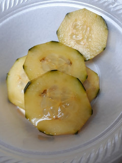 A picture of Raisin Pickles.
