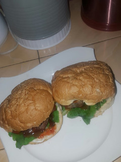 A picture of Burgers.