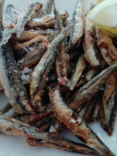 Una foto de Boquerón frito