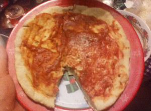Una foto de Pizza casera a la sartén