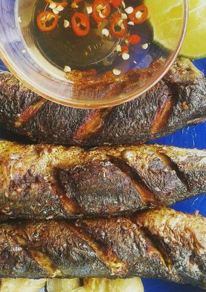 Hình của món Cá nục chiên cari.