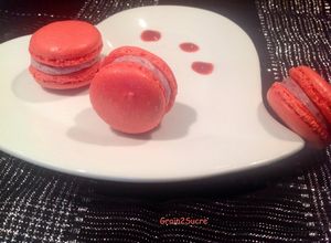 Une photo de Macaron Kirsch Griottes