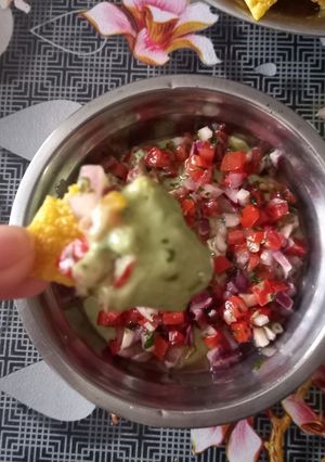Una foto de Crema de Palta con Pico de Gallo