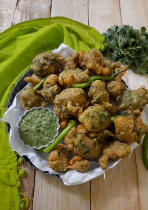 मेथी पकौड़ा (methi pakoda recipe in Hindi) रेसिपी मुख्य फोटो