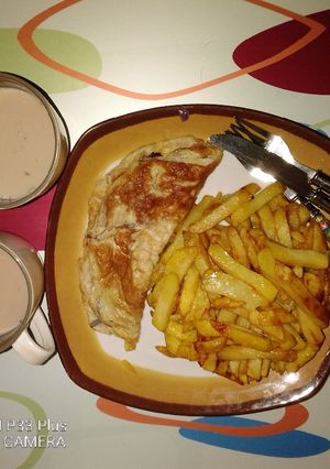 A picture of Chips and egg.
