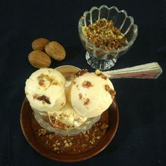 A picture of Walnut butterscotch ice -cream.