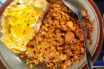Resep Nasi goreng praktis tapi nagih yang Bikin Ngiler