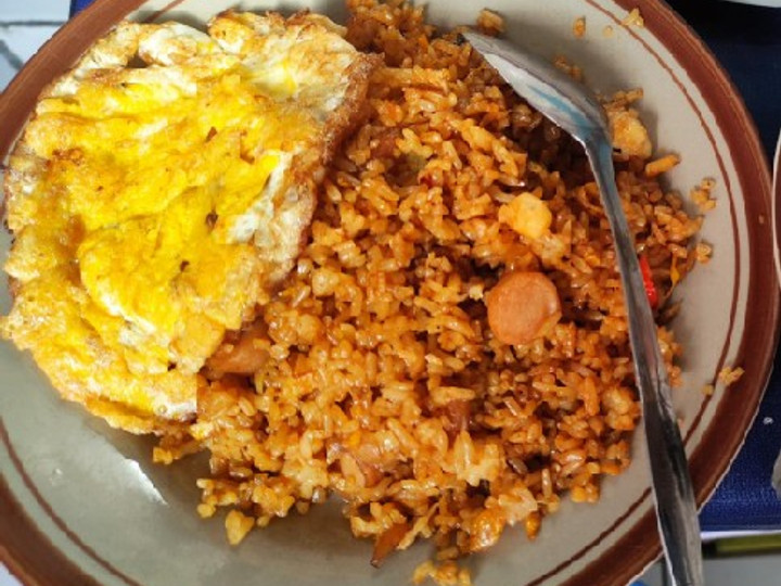 Resep Nasi goreng praktis tapi nagih yang Lezat