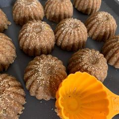 Jaggery churma ladoos A picture of Jaggery churma ladoos.