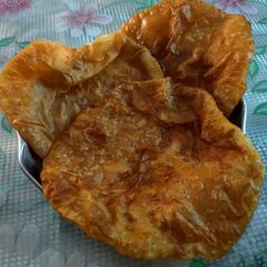 A picture of Ginger garlic poori.