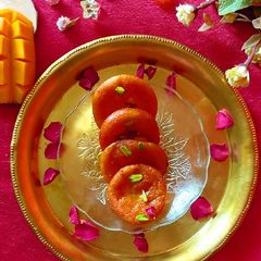 A picture of Mango Malpua.