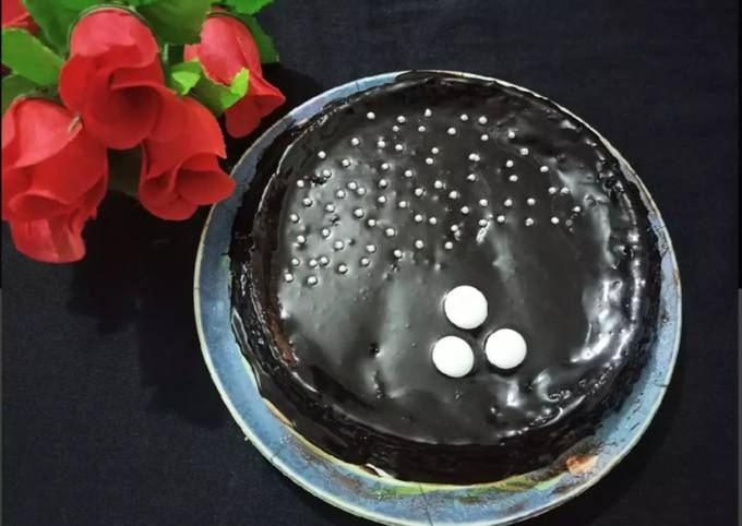 Dark Chocolate Ganash Cake