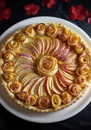 Une photo de Tarte aux pommes bouquet de roses