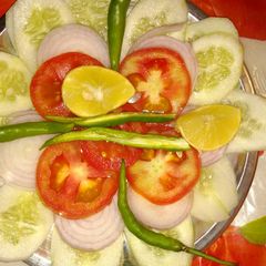 A picture of Healthy & tasty salad.
