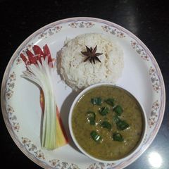 Chana sag with rice A picture of Chana sag with rice.