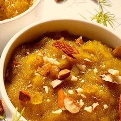 A picture of Suji ka halwa.