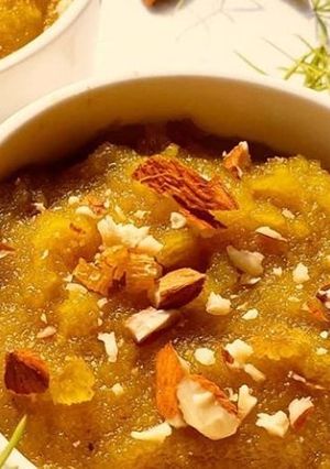 A picture of Suji ka halwa.