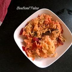A picture of Beetroot Pulav.