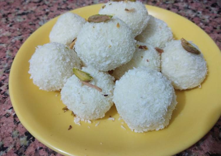 Steps to Prepare Favorite Coconut chocolate ladoo