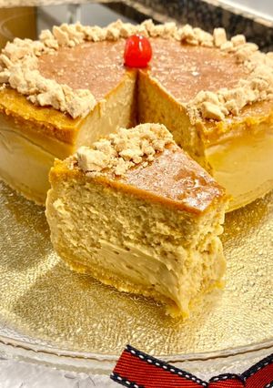 Una foto de Tarta de queso cremosa con turrón de jijona