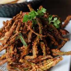 A picture of Bhindi Kurkuri.