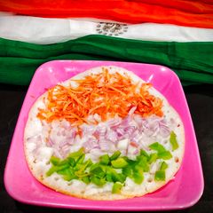 A picture of Tricolour Uttapam.