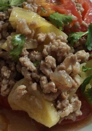 Hình của món Bò gân sốt thơm cà.