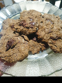 Una foto de Galletitas de avena, almendra y chocolate