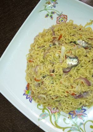 A picture of Indomie with sardine.